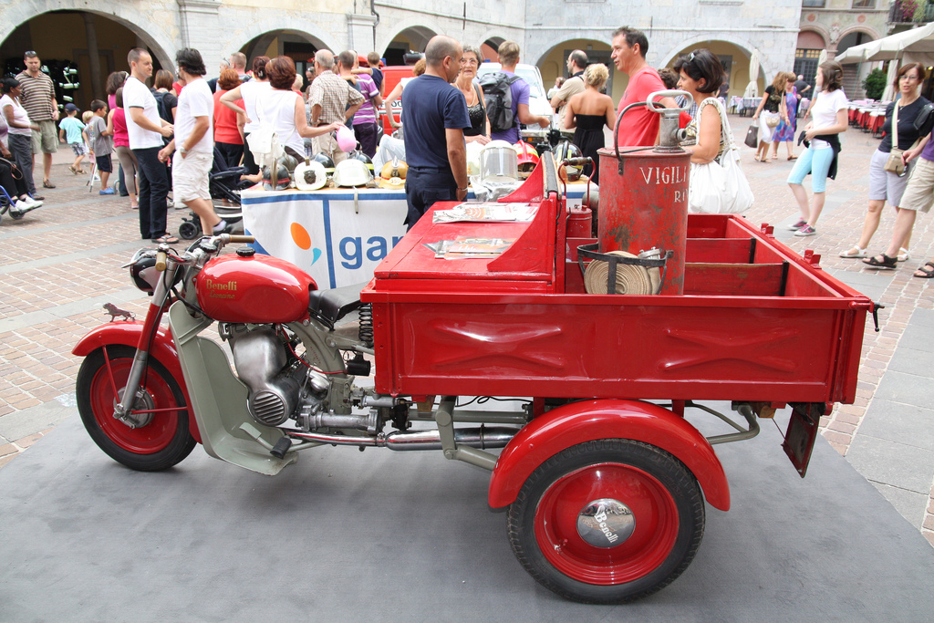 slideshow image
